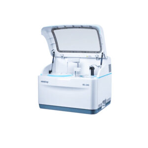 ANALIZADOR PARA PRUEBAS DE QUÍMICA CLÍNICA BS-240